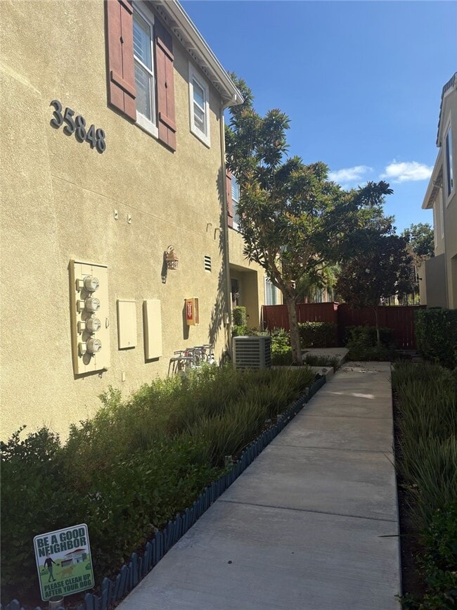 Photo - 35848 Lajune St Unit 1
