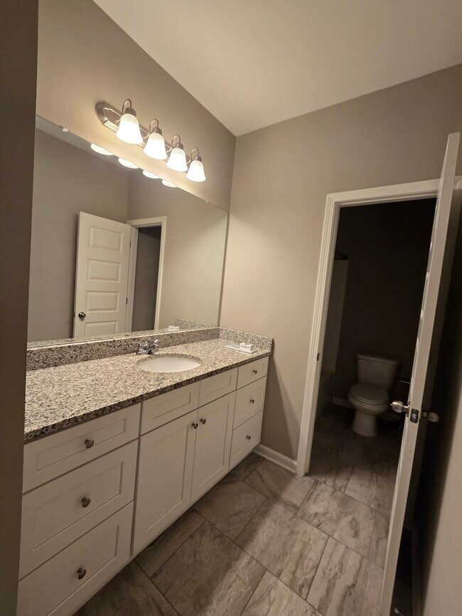 Photo - 339 Parkmont Way