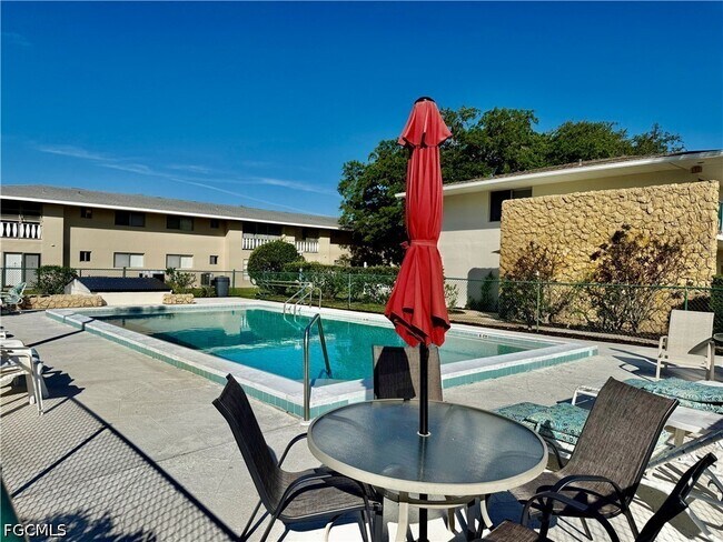 Photo - 343 Joel Blvd Unit 211-D