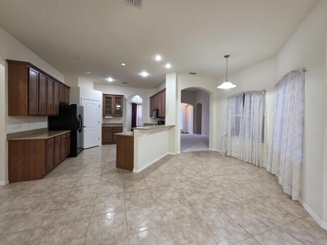 Photo - 9 Sycamore Ct E