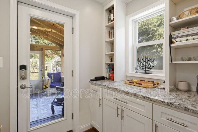 Photo - 1151 S Edison St