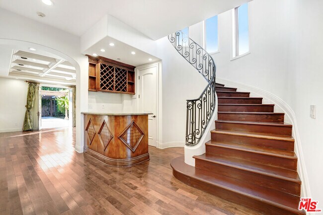 Photo - 219 S Willaman Dr