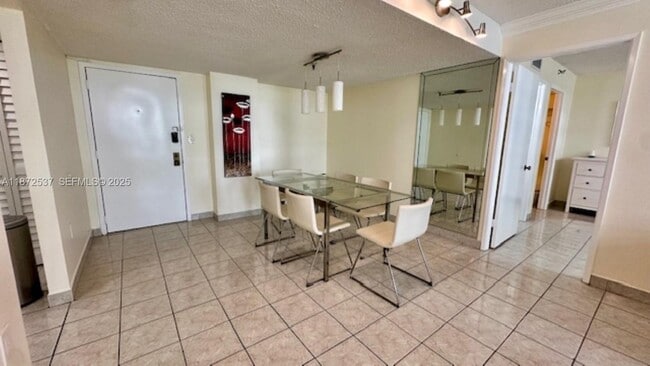Photo - 1623 Collins Ave Unit 511