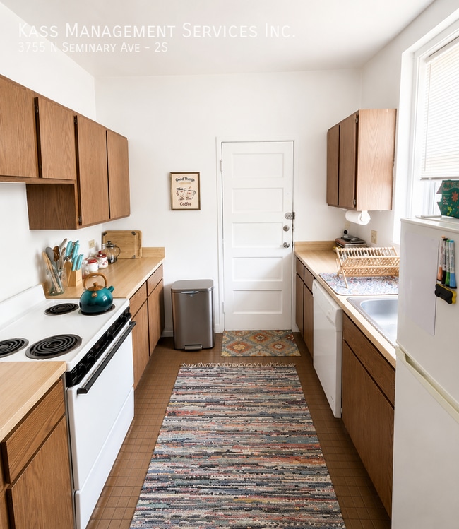 Building Photo - 3755 N Seminary Ave Unit 2S