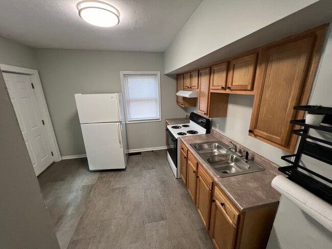 Photo - 2641 Noble Ave Unit 2643