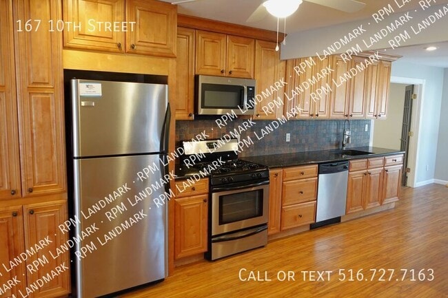 Photo - 167 10th St