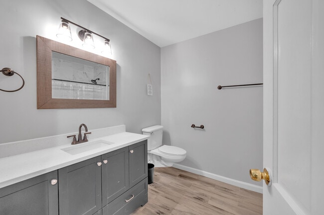 Photo - 9021 Sharonbrook Dr