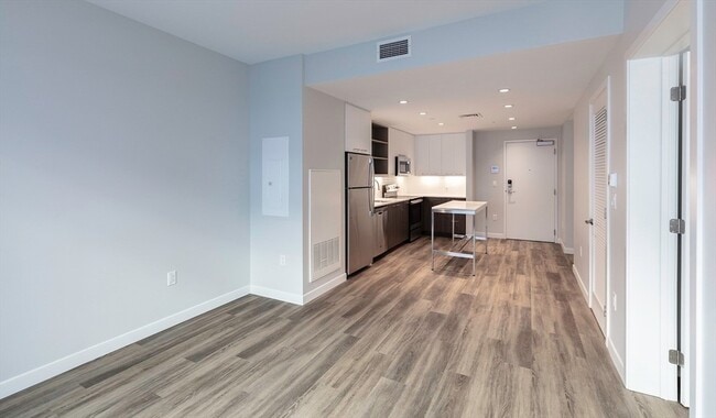Building Photo - 50 Rogers St Unit 413