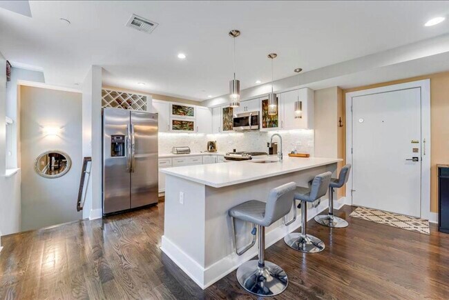 Photo - 126 Delaware Ave Unit 3