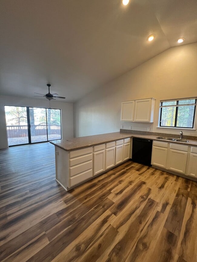 Photo - Ponderosa Trails - 4 bedroom house $3,975