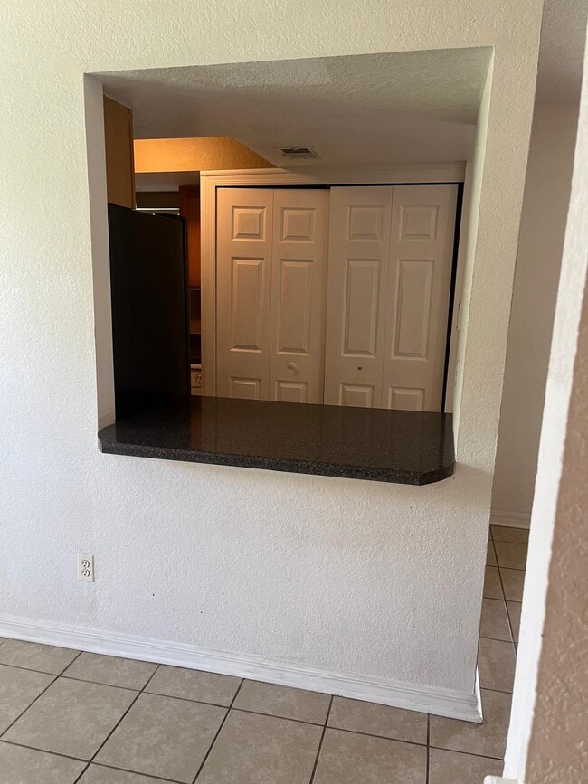 4403 Hector Ct Unidad 4