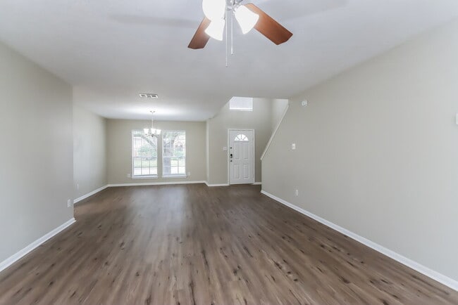 31107 Perlican Dr