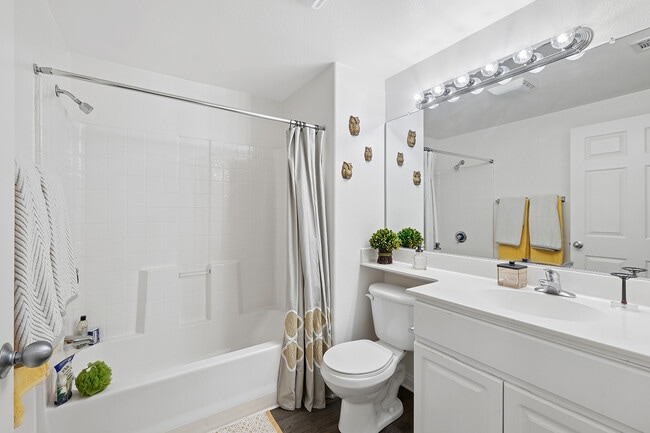 Crescent Heights Luxury Apartment Homes