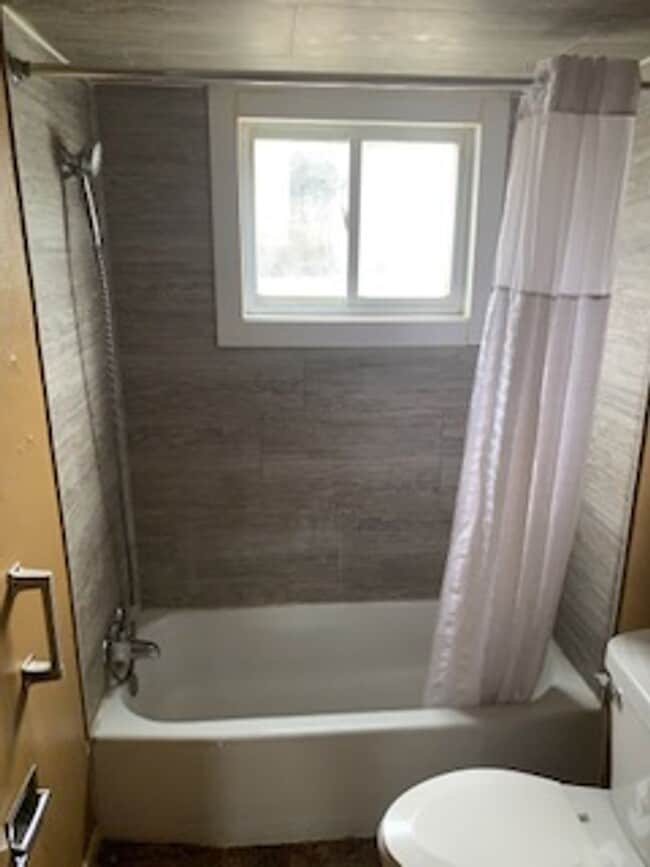 Photo - 225 Miriam Dr Unit 225 Miriam -  A