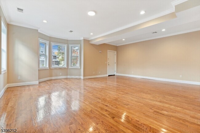 Photo - 57 Elm St Unidad 1