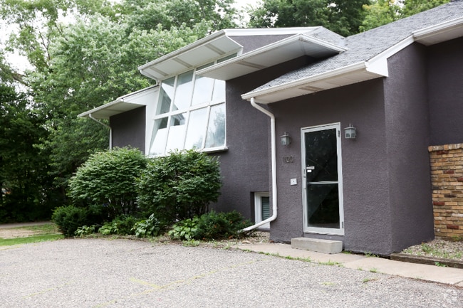 Building Photo - 1100 Dale St N Unit 2 Rental