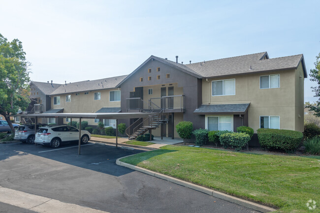 River Knolls Apartments - Redding, CA | ForRent.com