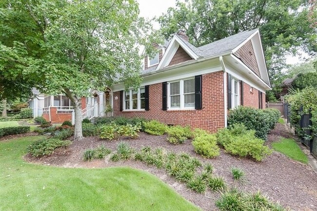 Photo - 1106 McLynn Ave NE