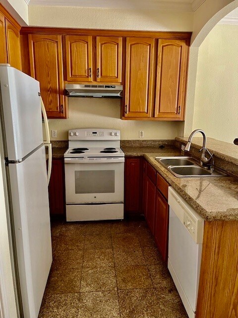 Photo - 9400 Bellaire Blvd Unit 207