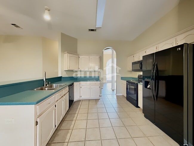 Photo - 1226 Sweetie Dr