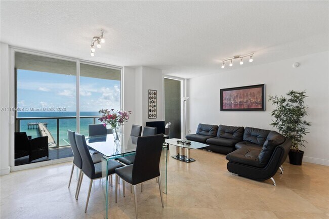 Photo - 16699 Collins Ave Unidad 702