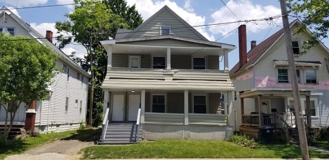 Photo - 2053 W.99th Unidad Down