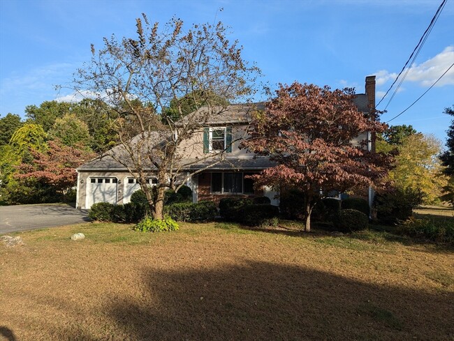 Building Photo - 30 Long Plain Rd Unit B