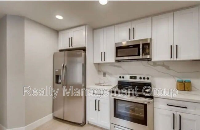 Photo - 13801 Pinkard Way