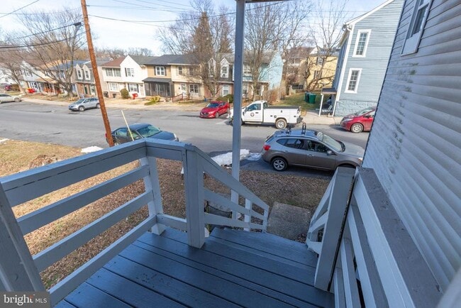 Photo - 324 E Washington St