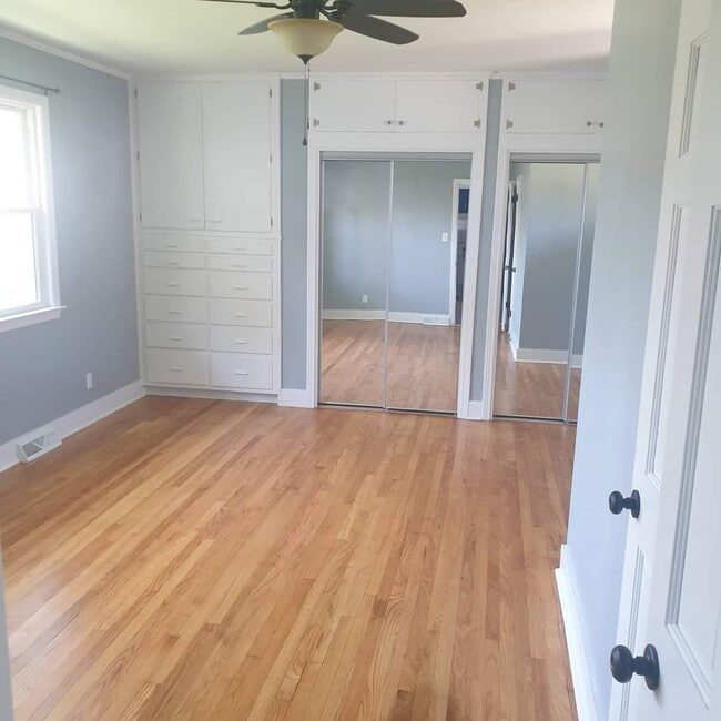 22 Lot Aerial - 115 7th Ave