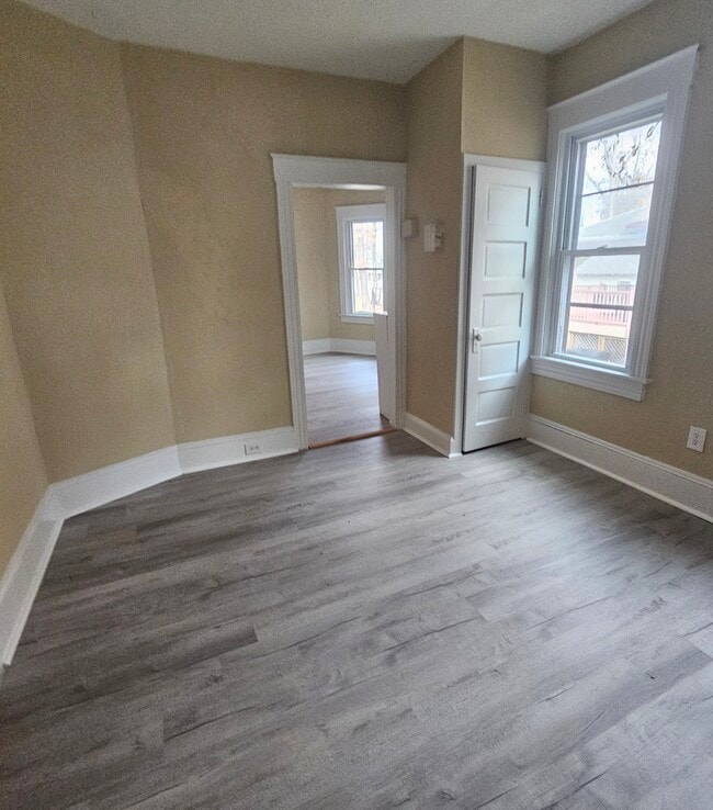 Photo - 1713 Jefferson Ave Unit 1 Right