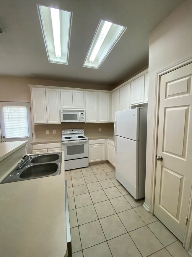 Photo - 8925 Elm Drake Ln