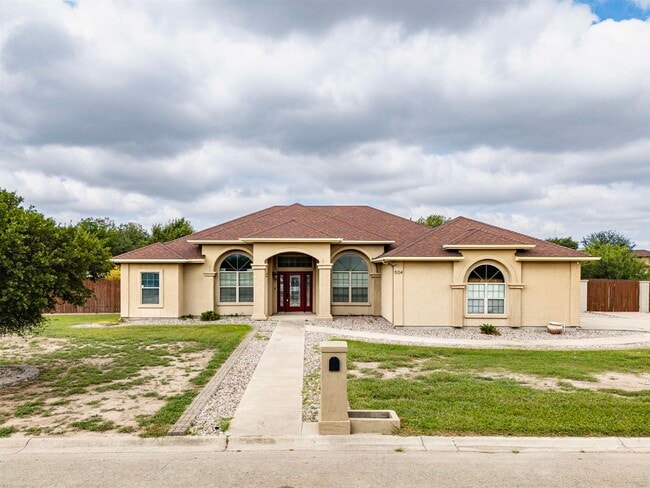 504 Boulder Ridge Dr