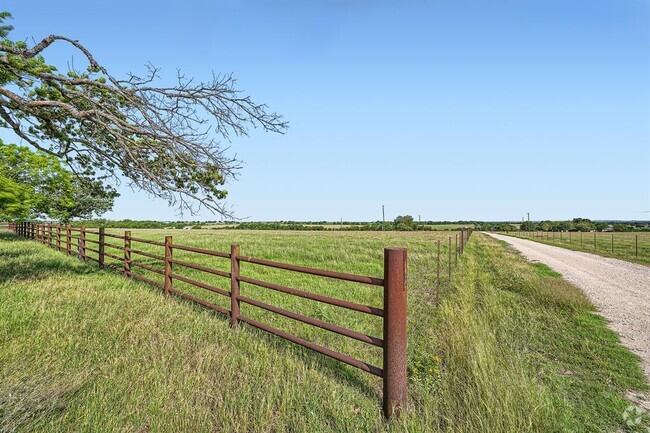 Building Photo - 1850 Co Rd 105 Rental