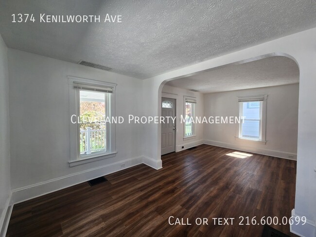 Photo - 1374 Kenilworth Ave