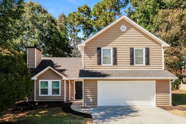 Building Photo - 350 Paris Dr