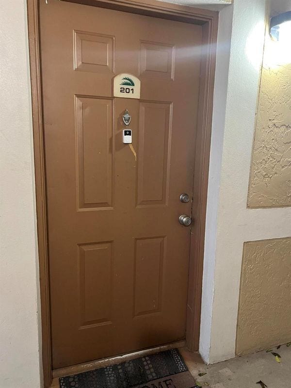 Photo - 351 Palm Way Unit #201