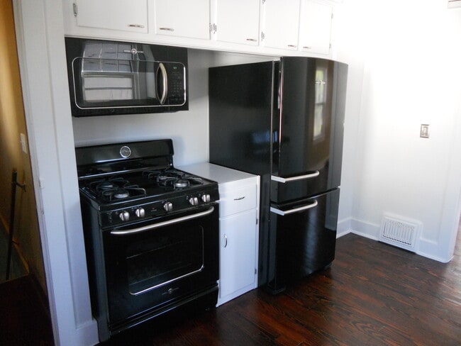 Photo - 441 Spring Ave NE
