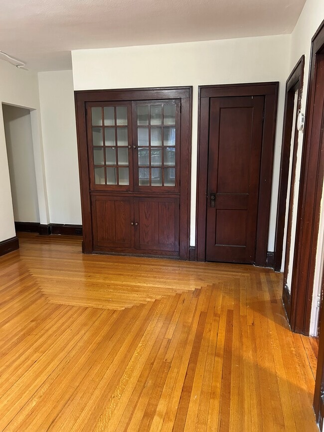 Photo - 329 Beech St