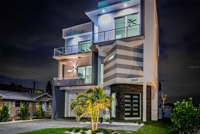 Photo - 10209 Gulf Blvd House
