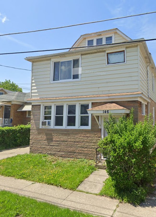 Photo - 146 Wanda Ave