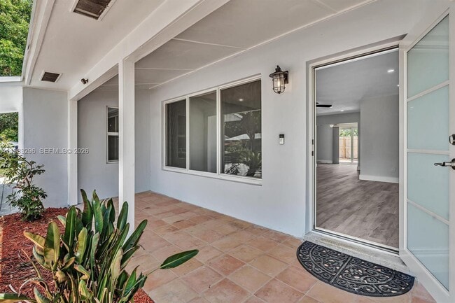 Photo - 2920 NE 8th Terrace