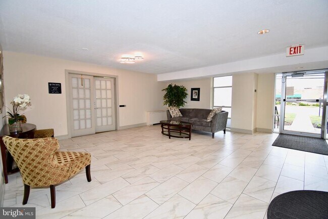Photo - 10320 Westlake Dr Unit E409