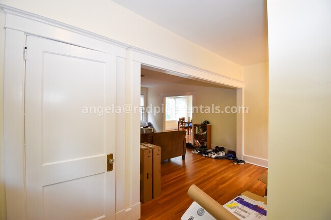 Photo - 5728 Solway St Unit 2