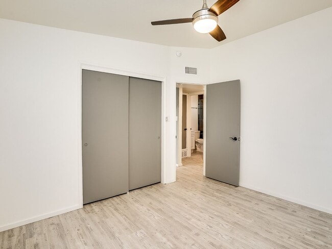 Photo - Two Bedroom Luxury Apartment Homes