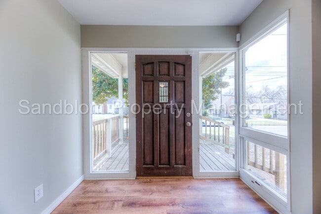 Photo - FOR LEASE | Tulsa | $1500 Rent | 3 Bed, 2 Bath Home