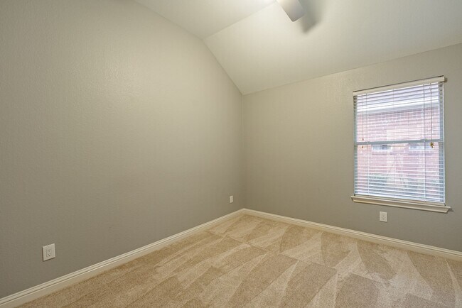 Photo - 10120 Big Thicket Dr