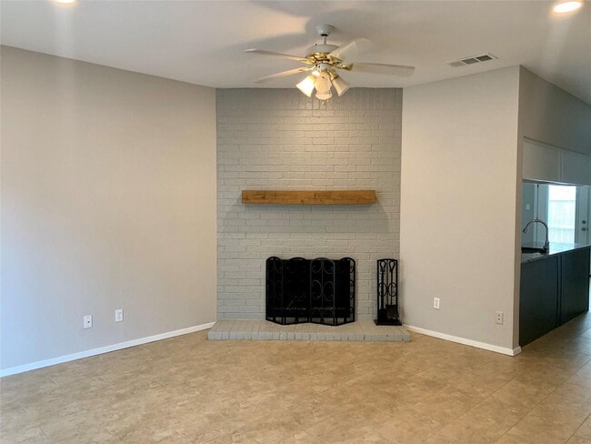 214 Samuel Blvd
