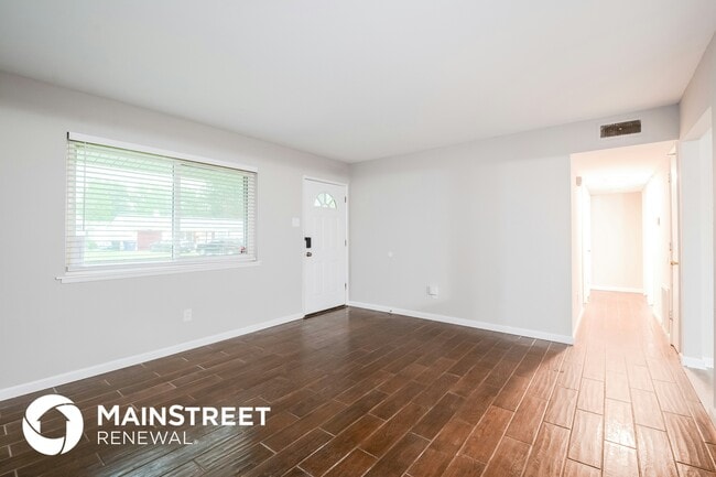 Photo - 710 Lexington Park