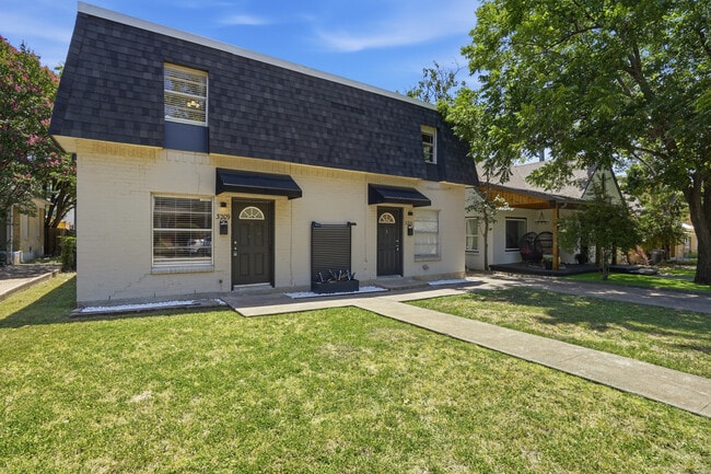 3211 Rogers Ave